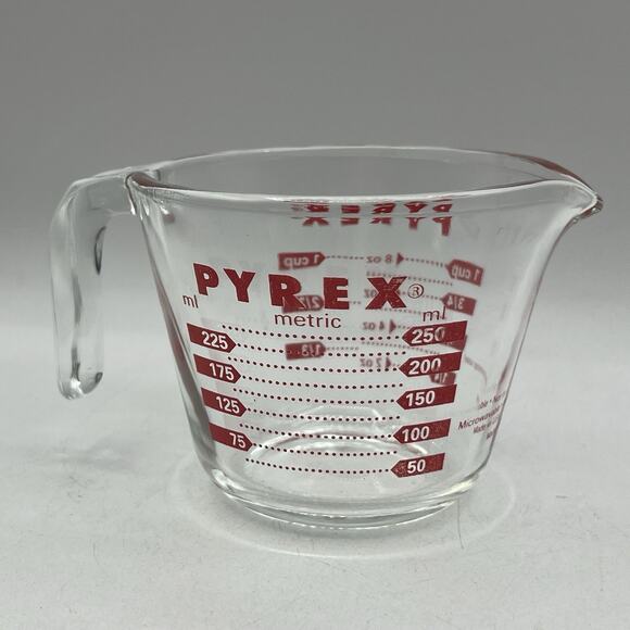 Vintage Pyrex 1 Cup Measuring Cup J Handle Red Lettering Corning USA Glass - Picture 4 of 4